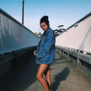 Meet your Posher, Jade